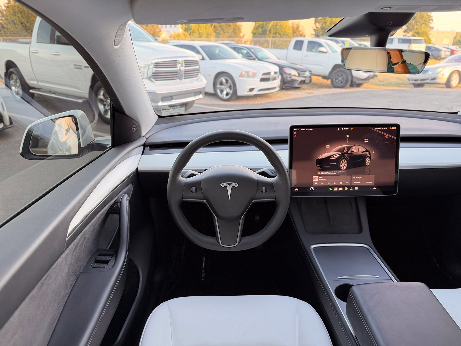 Used 2023 Tesla Model Y Long Range AWD/4WD image 34