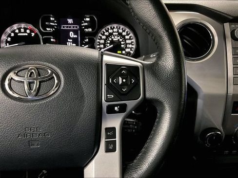 Used 2020 Toyota Tundra Limited w/ Limited Premium Package AWD/4WD image 20
