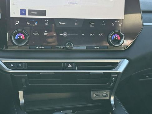 Used 2023 Lexus RX 350 image 18