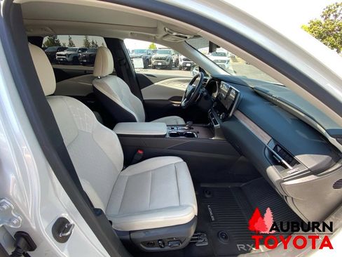 Used 2026 Lexus RX 450h AWD w/ Convenience Package image 14