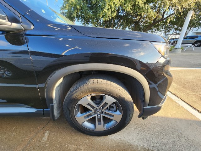 Used 2025 Honda Pilot EX-L image 7