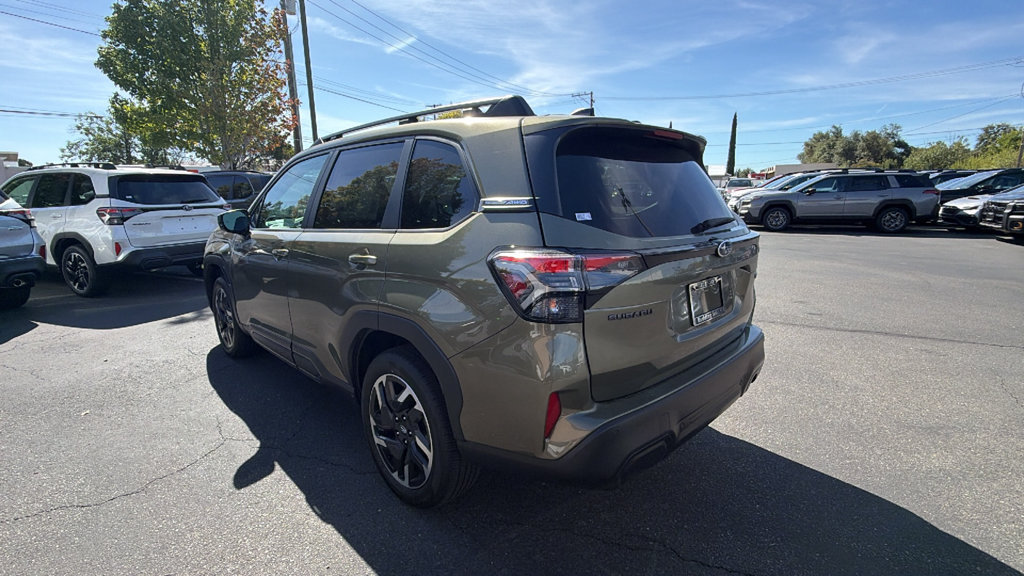 New 2026 Subaru Forester Touring AWD/4WD image 6