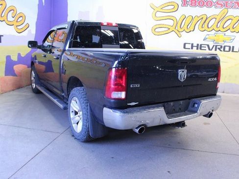 Used 2017 RAM 1500 Classic SLT w/ SLT Plus D￩cor Group image 6
