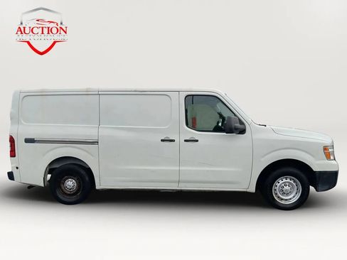 Used 2017 Nissan NV 2500 S w/ Power Basic Package RWD image 4