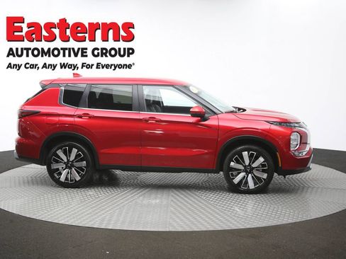 Used 2025 Mitsubishi Outlander SE FWD image 45