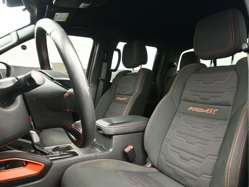 Used 2024 Nissan Frontier PRO-4X w/ Pro Convenience Package image 3