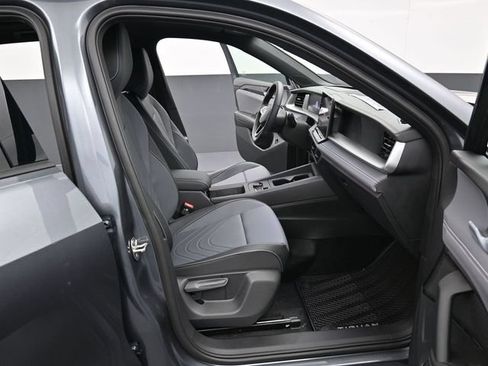 New 2026 Volkswagen Tiguan SE R-Line AWD/4WD image 14