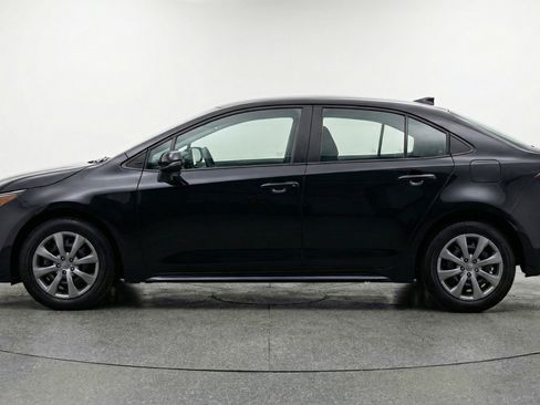 Used 2025 Toyota Corolla LE FWD image 5