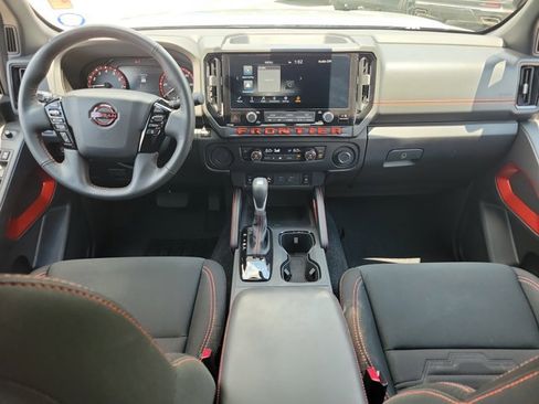 Used 2025 Nissan Frontier Pro-X w/ Pro Convenience Package RWD image 11