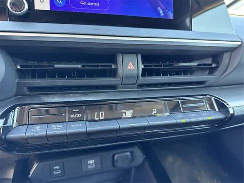 Used 2024 Toyota Prius LE image 22