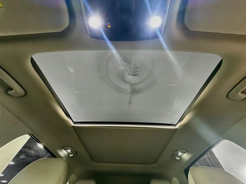 Used 2024 Kia Sorento S w/ Panoramic Sunroof Package FWD image 26