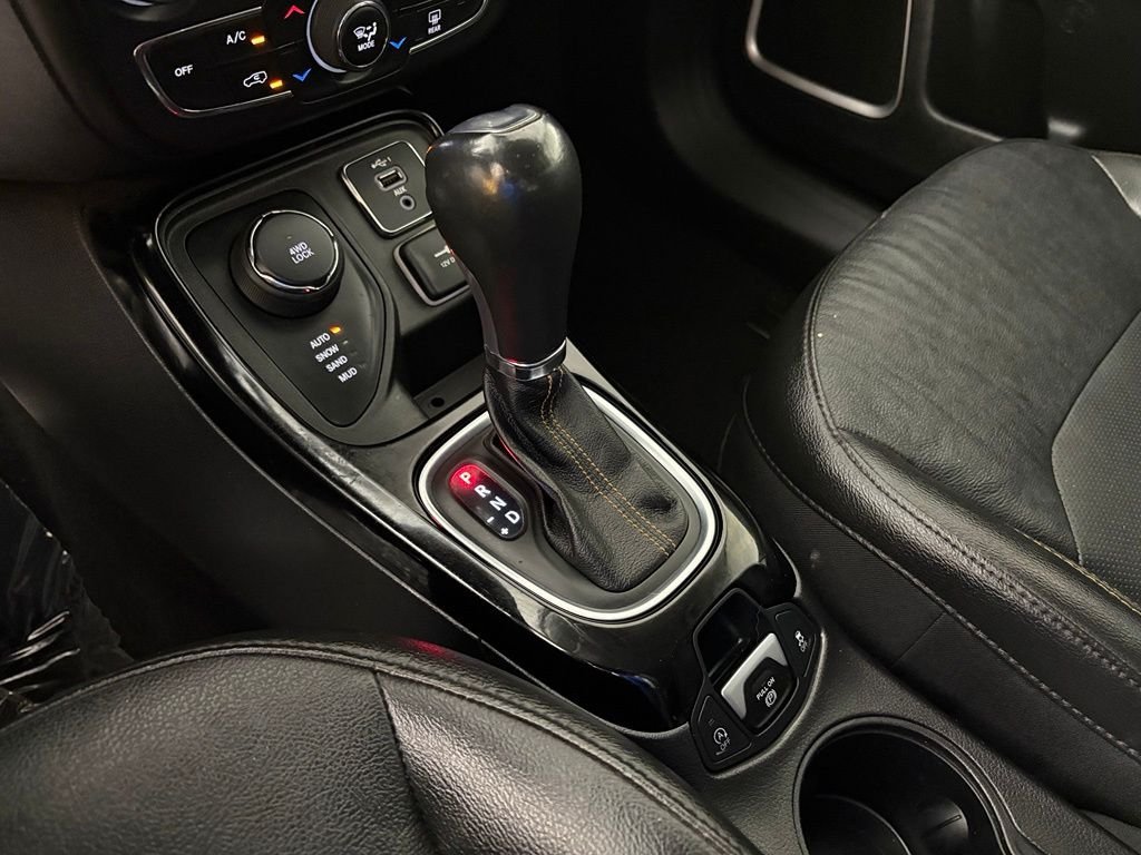 Used 2021 Jeep Compass Limited AWD/4WD image 30