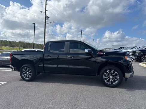 Used 2023 Chevrolet Silverado 1500 LT AWD/4WD image 1