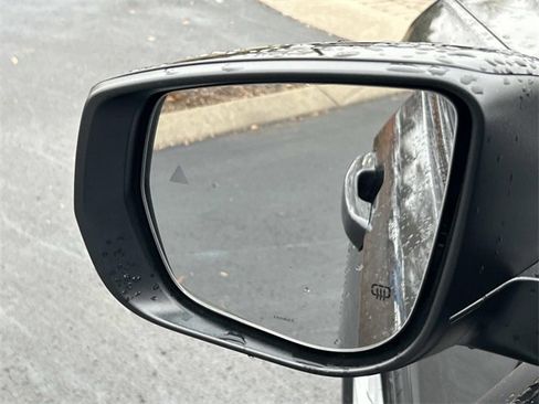 Used 2024 Jeep Grand Cherokee Laredo X image 15