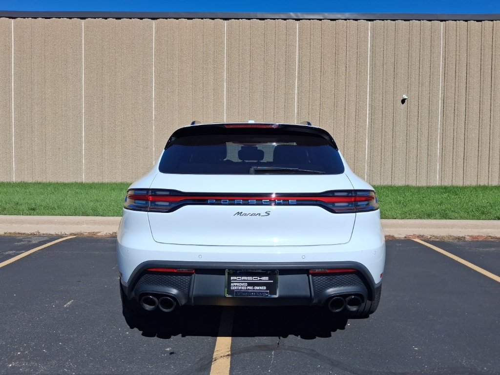 Certified 2024 Porsche Macan S AWD/4WD image 11