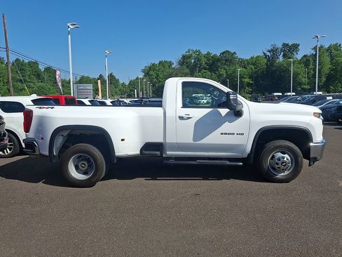 Used 2022 Chevrolet Silverado 3500 LT w/ Convenience Package AWD/4WD image 8