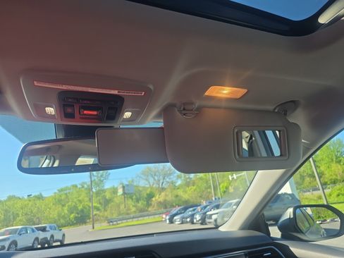 Used 2019 Toyota Camry XSE FWD image 26