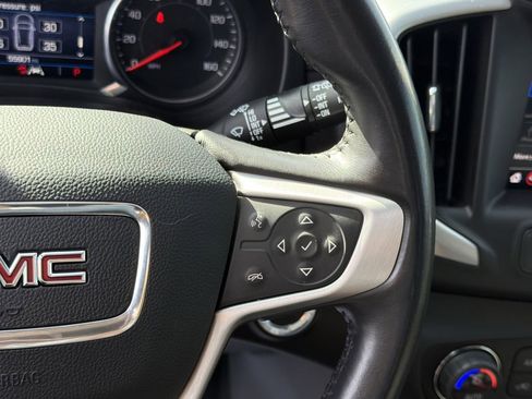 Used 2021 GMC Terrain SLE w/ Driver Convenience Package image 28