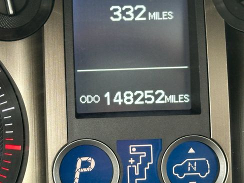 Used 2011 Lexus GX 460 Premium AWD/4WD image 28