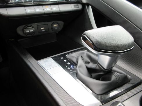 Used 2022 Hyundai Elantra SEL FWD image 27