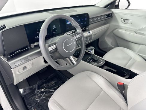 Used 2024 Hyundai Kona SEL image 9
