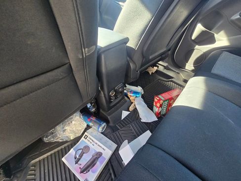 Used 2022 Ford Transit Connect XL image 16