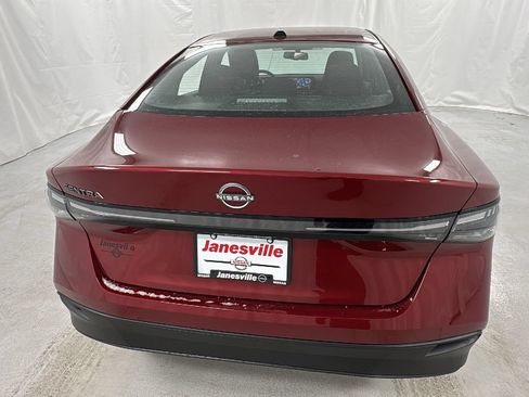 Used 2026 Nissan Sentra SV w/ SV Convenience Package FWD image 5
