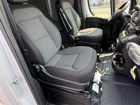 New 2025 RAM ProMaster 2500 w/ Convenience Group image 13