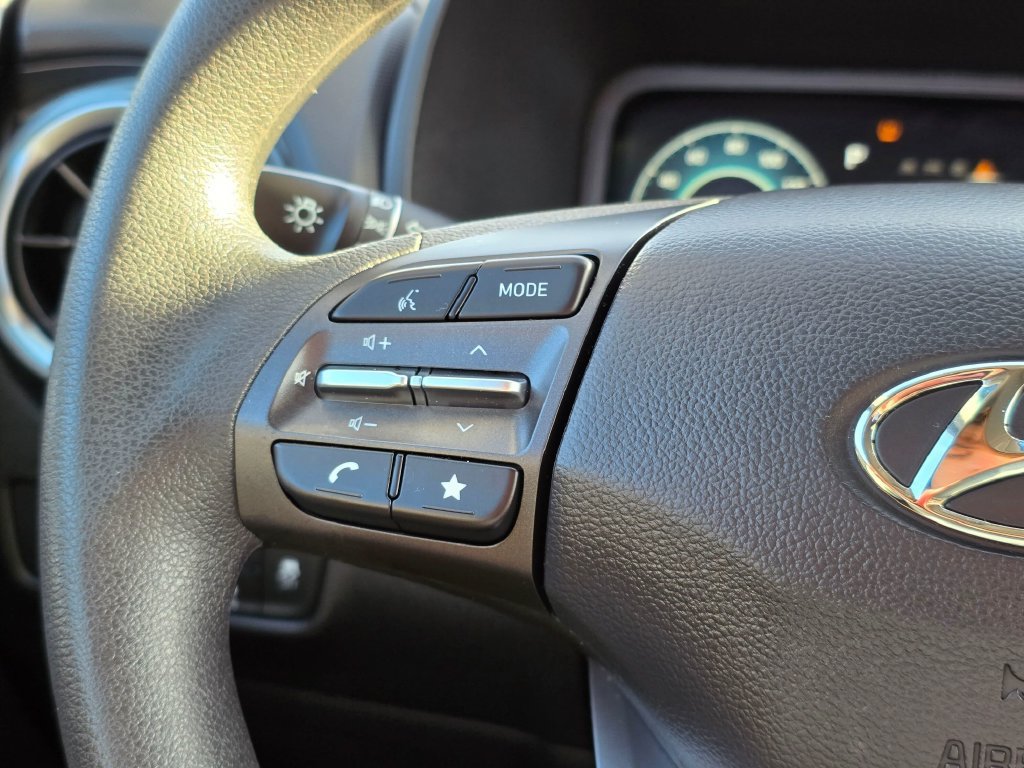Used 2023 Hyundai Kona SE FWD image 25