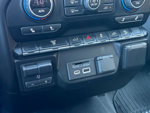 Used 2023 Chevrolet Silverado 3500 LTZ w/ Gooseneck/5TH Wheel Package image 38