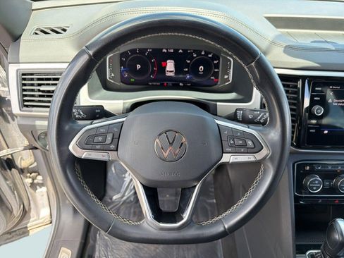 Used 2023 Volkswagen Atlas Cross Sport SE w/ Black Wheel Package AWD/4WD image 17