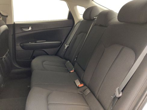 Used 2018 Kia Optima LX FWD image 18
