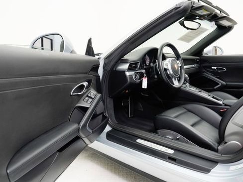 Used 2015 Porsche 911 Targa 4S AWD/4WD image 6