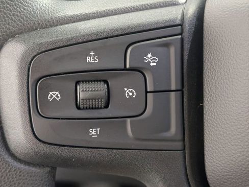 Used 2024 Chevrolet Silverado 1500 Custom image 16