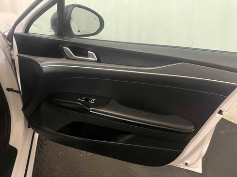 Used 2023 Kia K5 GT-Line image 28