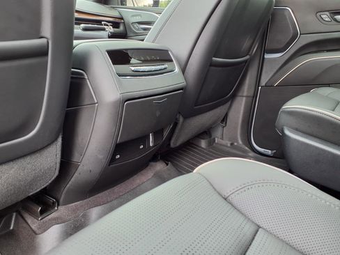 Used 2023 Cadillac Escalade Premium Luxury w/ Performance Package image 23