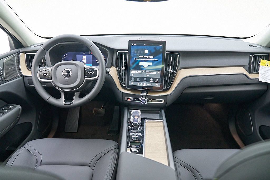 New 2026 Volvo XC60 B5 Plus w/ Climate Package AWD/4WD image 24