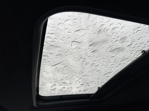 Used 2010 Chevrolet Camaro LT image 21