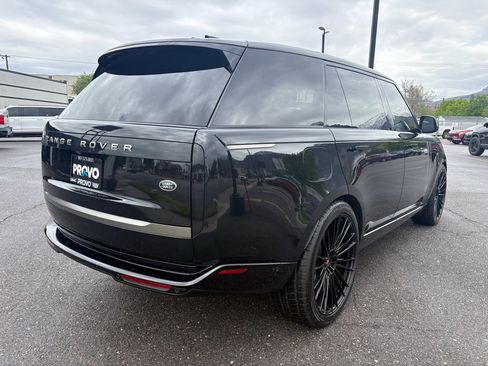 Used 2023 Land Rover Range Rover Long Wheelbase SE AWD/4WD image 4
