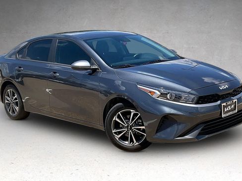Certified 2023 Kia Forte LXS FWD image 19