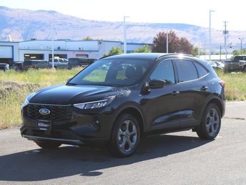 Used 2025 Ford Escape ST-Line Select w/ Tech Pack #2 AWD/4WD image 8
