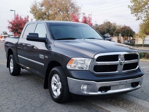 Used 2018 RAM 1500 ST w/ SXT Appearance Group image 7