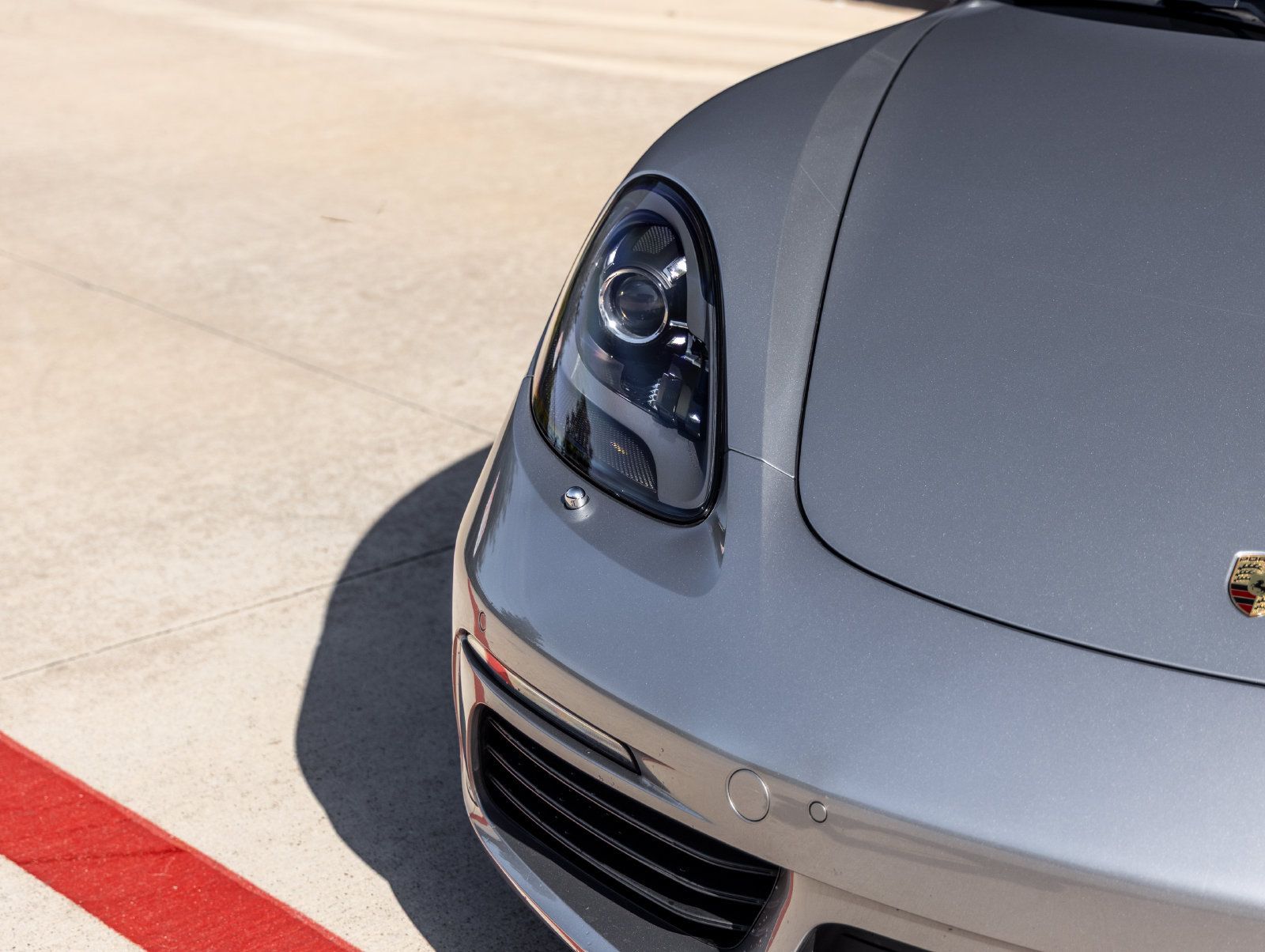 Certified 2019 Porsche 718 Cayman RWD image 19