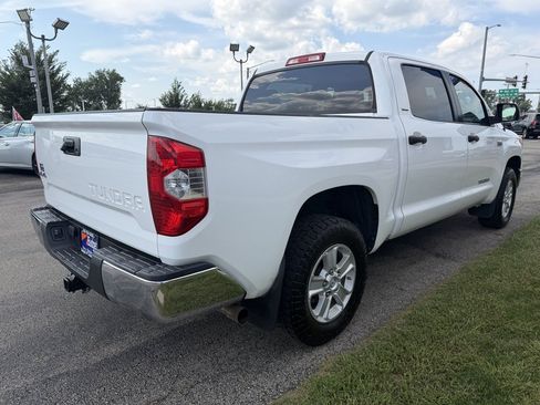 Used 2017 Toyota Tundra SR5 w/ SR5 Upgrade Package AWD/4WD image 5
