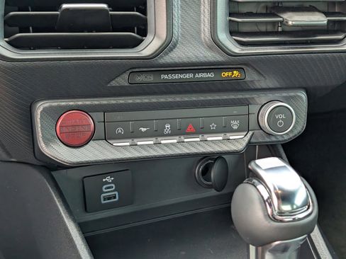 Used 2024 Ford Mustang Coupe RWD image 27
