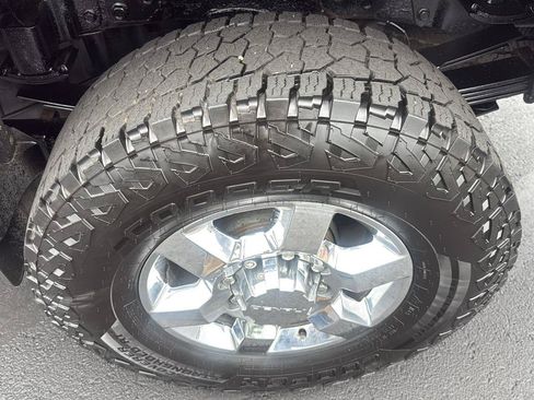 Used 2018 GMC Sierra 3500 Denali w/ Duramax Plus Package AWD/4WD image 31