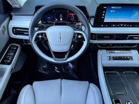 New 2026 Lincoln Aviator Reserve AWD/4WD image 12