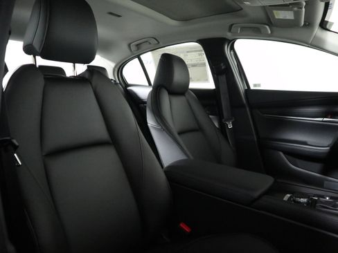 New 2026 MAZDA MAZDA3 2.5 S Sedan w/ Preferred Pkg image 17