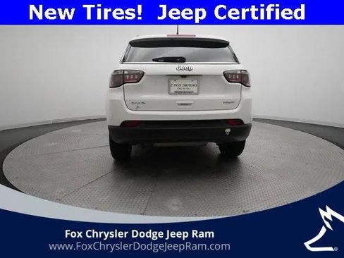 Certified 2024 Jeep Compass Latitude image 25