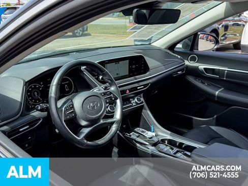 Used 2021 Hyundai Sonata Limited w/ Winter Weather Package FWD image 6
